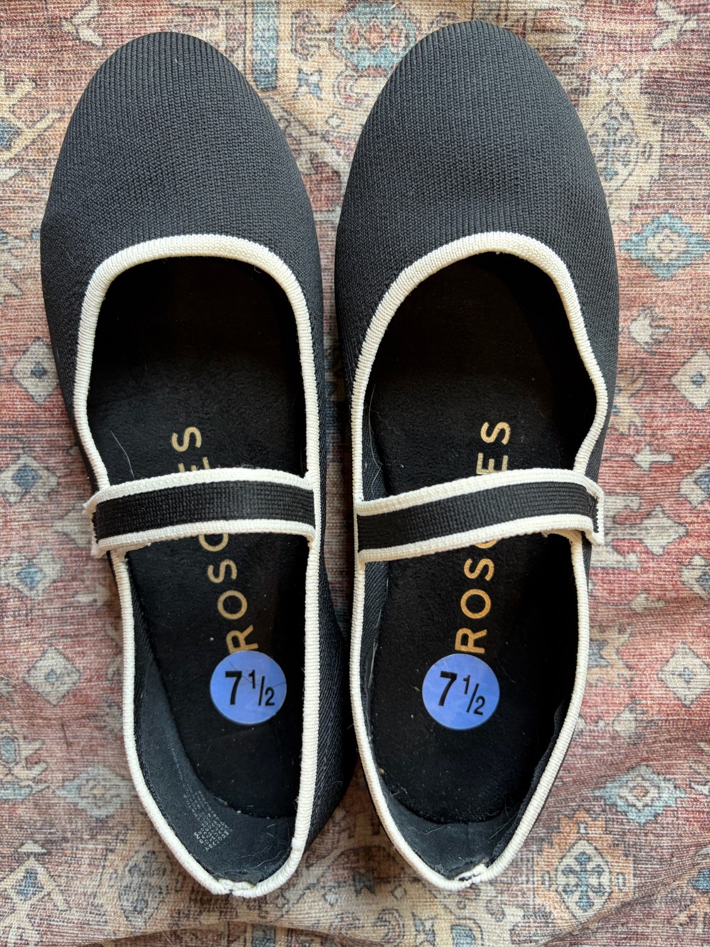 AEROSOLES Black and Cream Casual Flats